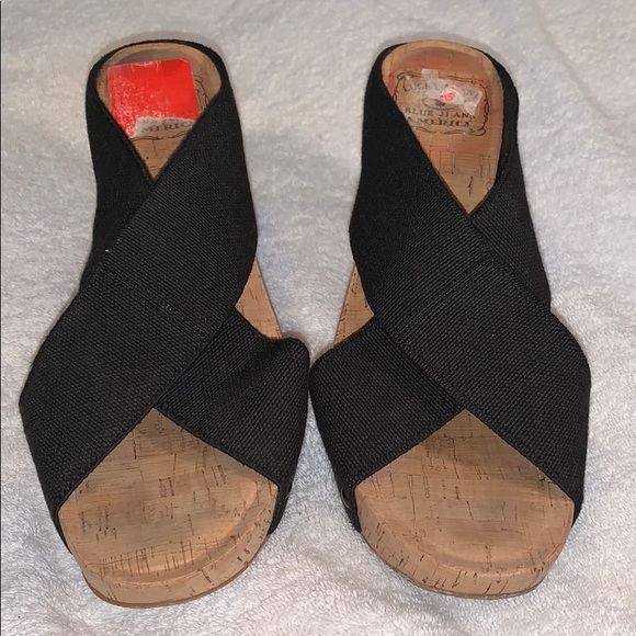 Lucky Brand Shoes - EUC Lucky Brand black stretchy straps/cork wedges